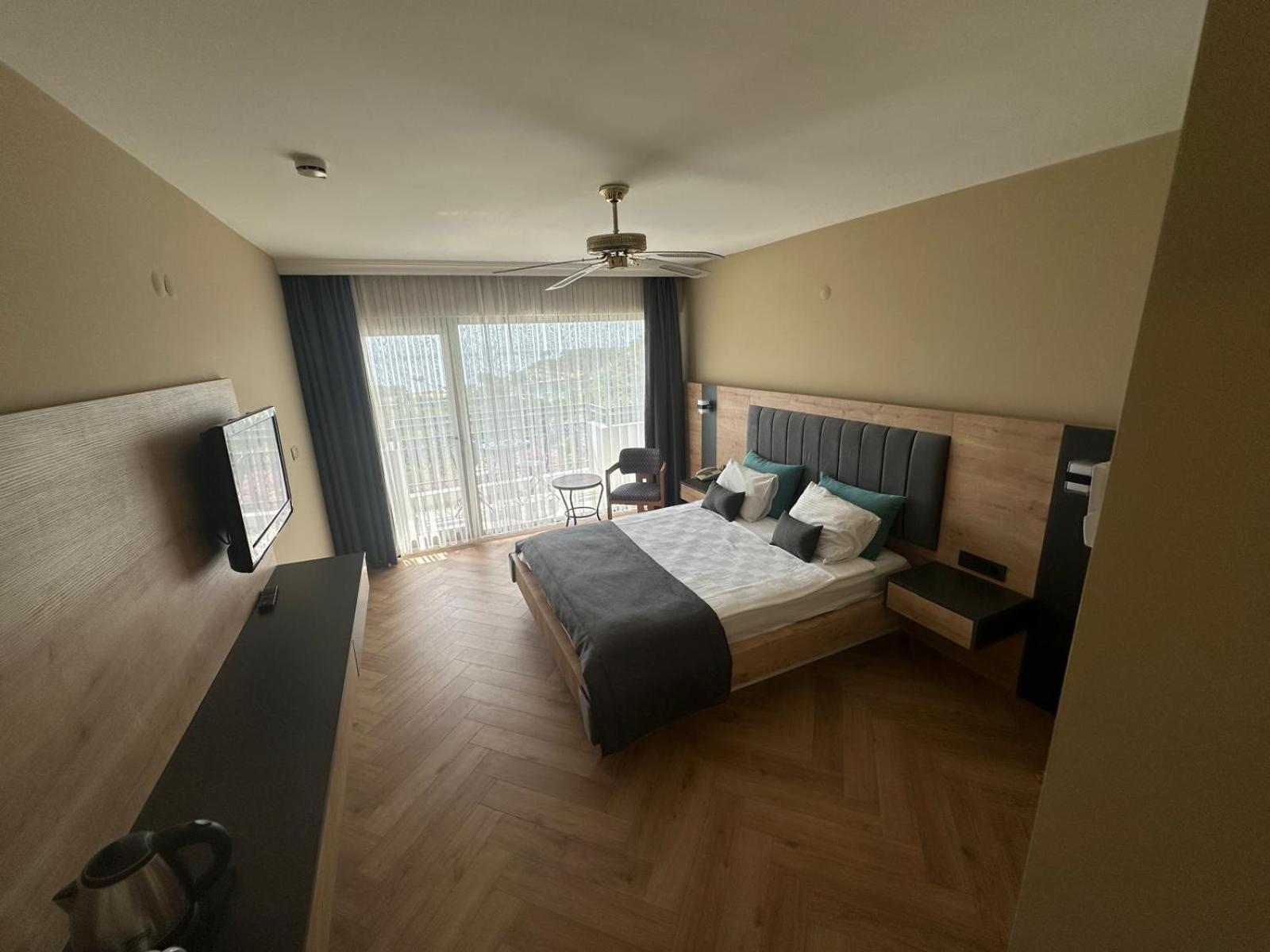 Hotel Carina Kusadası Kültér fotó